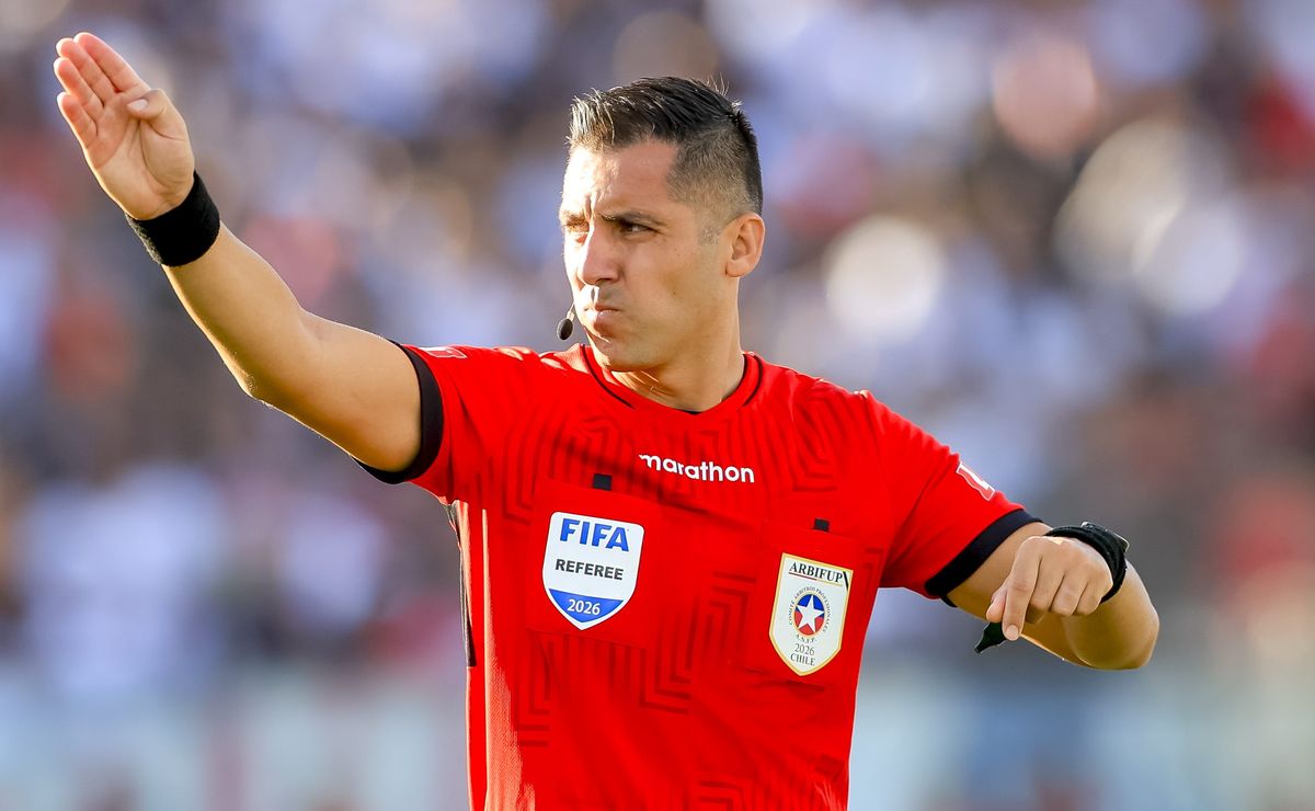 Roberto Tobar defiende a Garay tras pataleta de Ortiz en el Superclásico: “Lo hizo…”