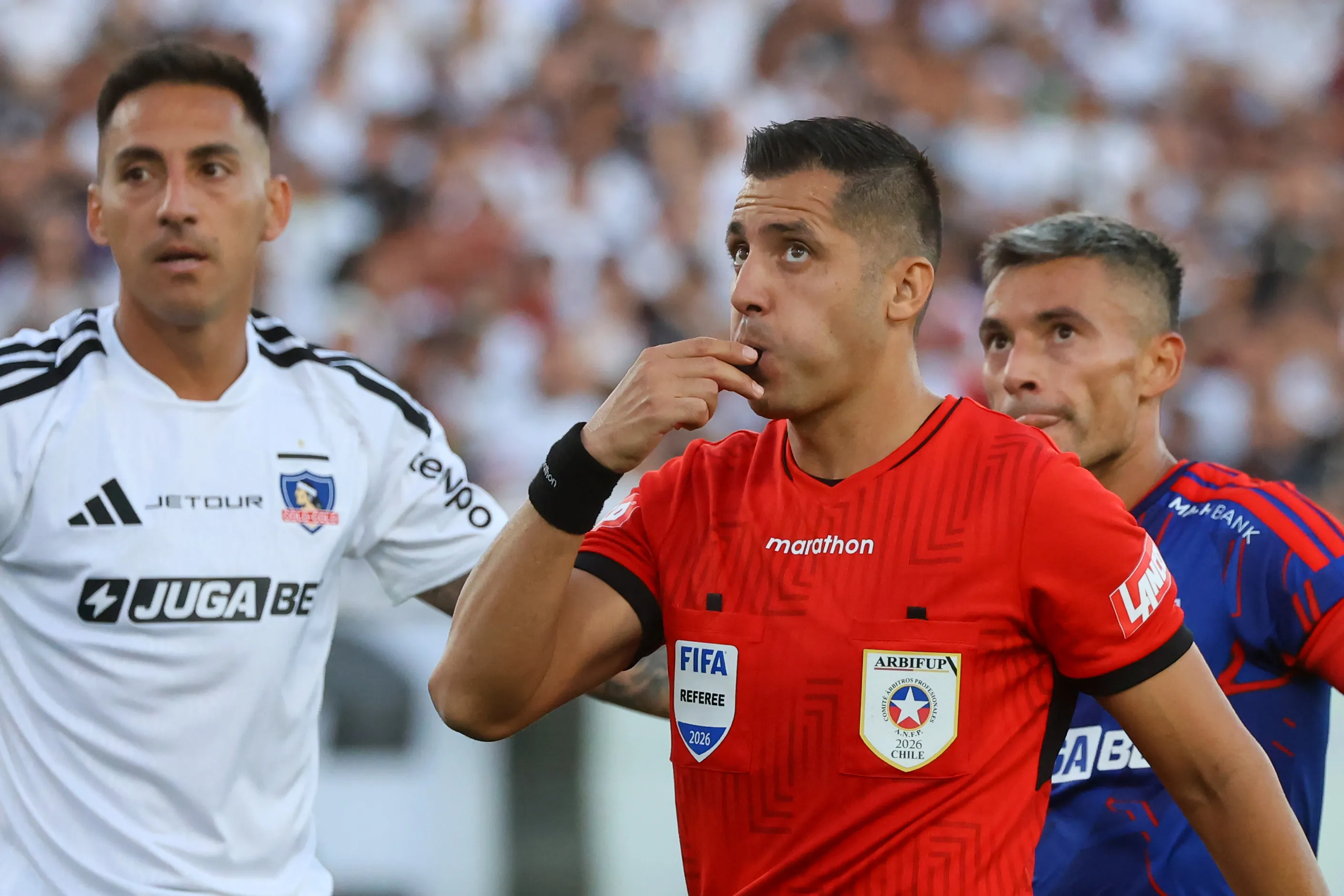 Roberto Tobar salió en defensa de Cristián Garay, árbitro del Superclásico | Photosport