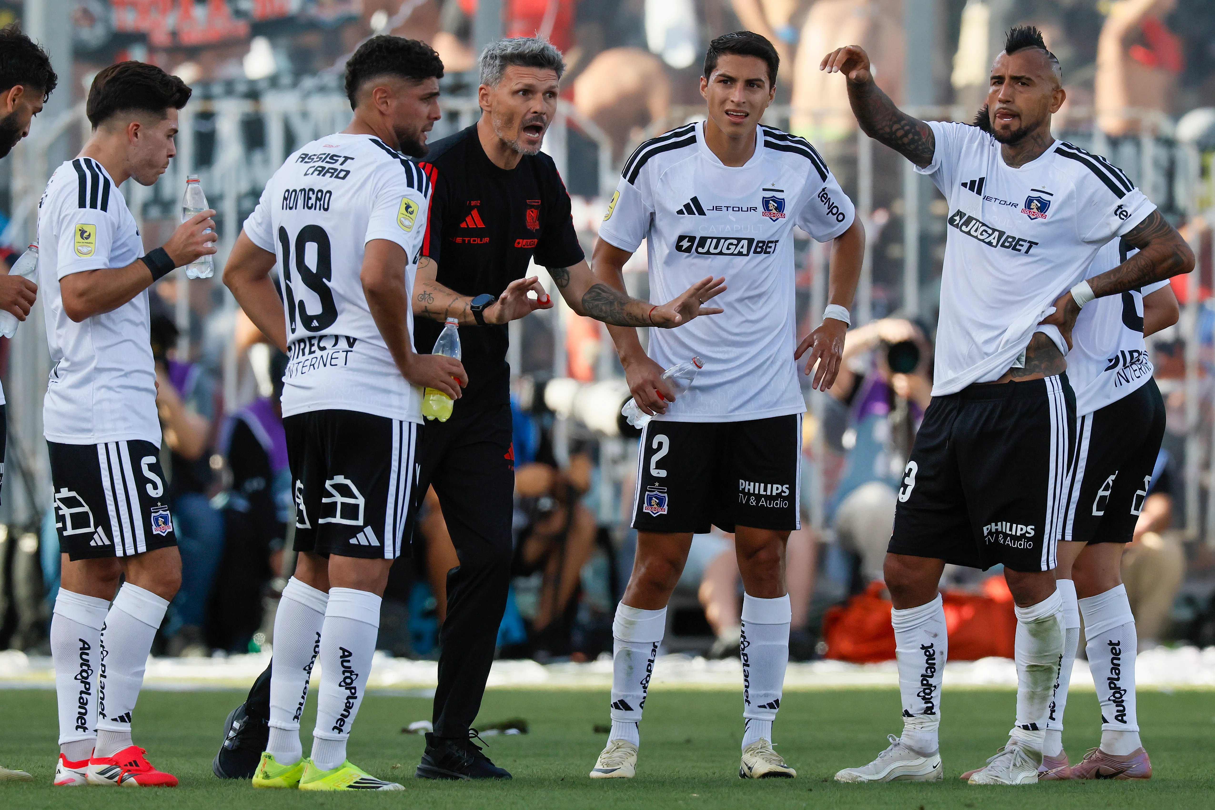 Fernando Ortiz no pudo ganar el Superclásico con Colo Colo | Photosport