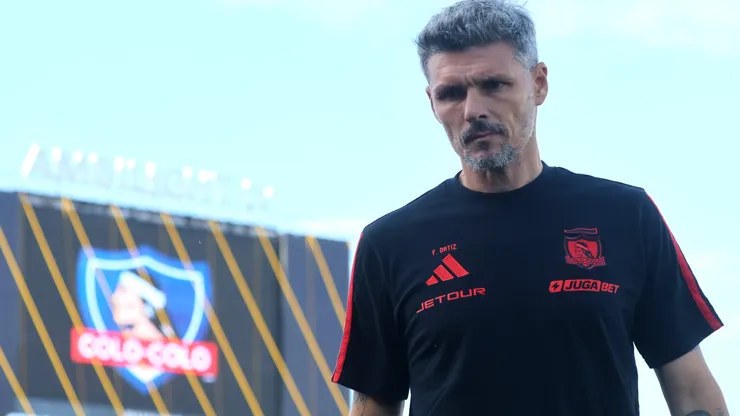 Fernando Ortiz se llena de críticas en Colo Colo
