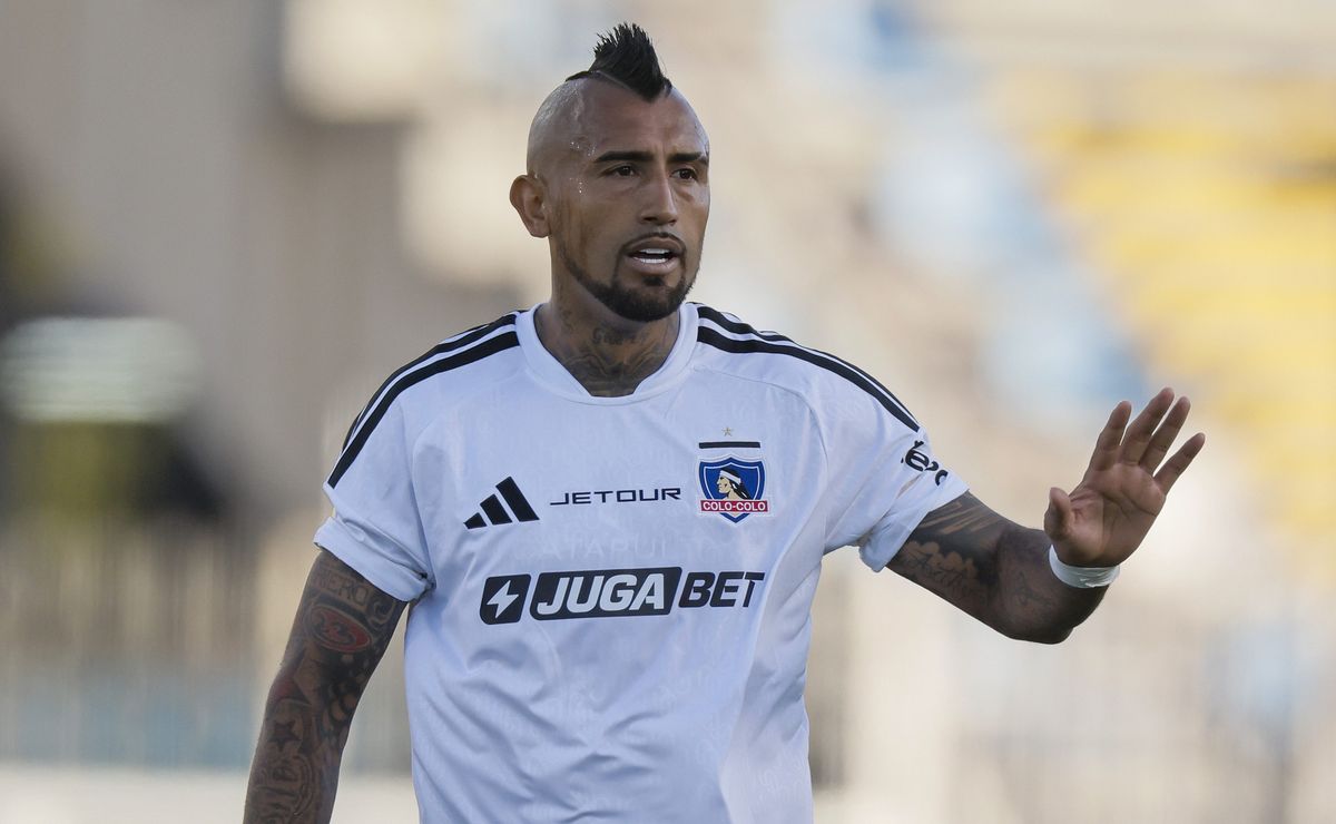 Vidal se sincera sobre su continuidad en Colo Colo: “Tengo contrato hasta fin de año, pero…”