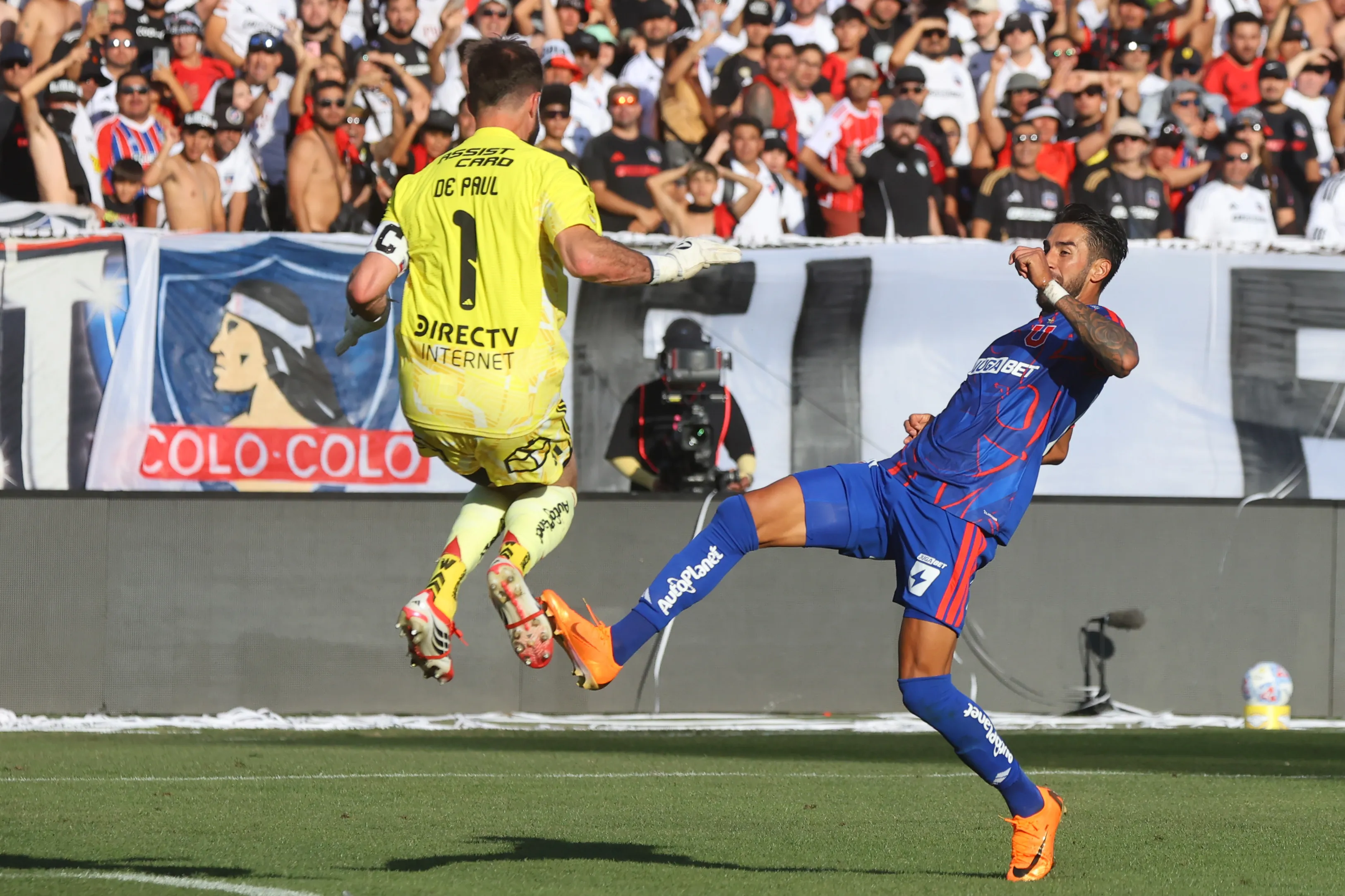 El achique que le ganó Tuto de Paul al Gato Lucero. (Jonnathan Oyarzun/Photosport).