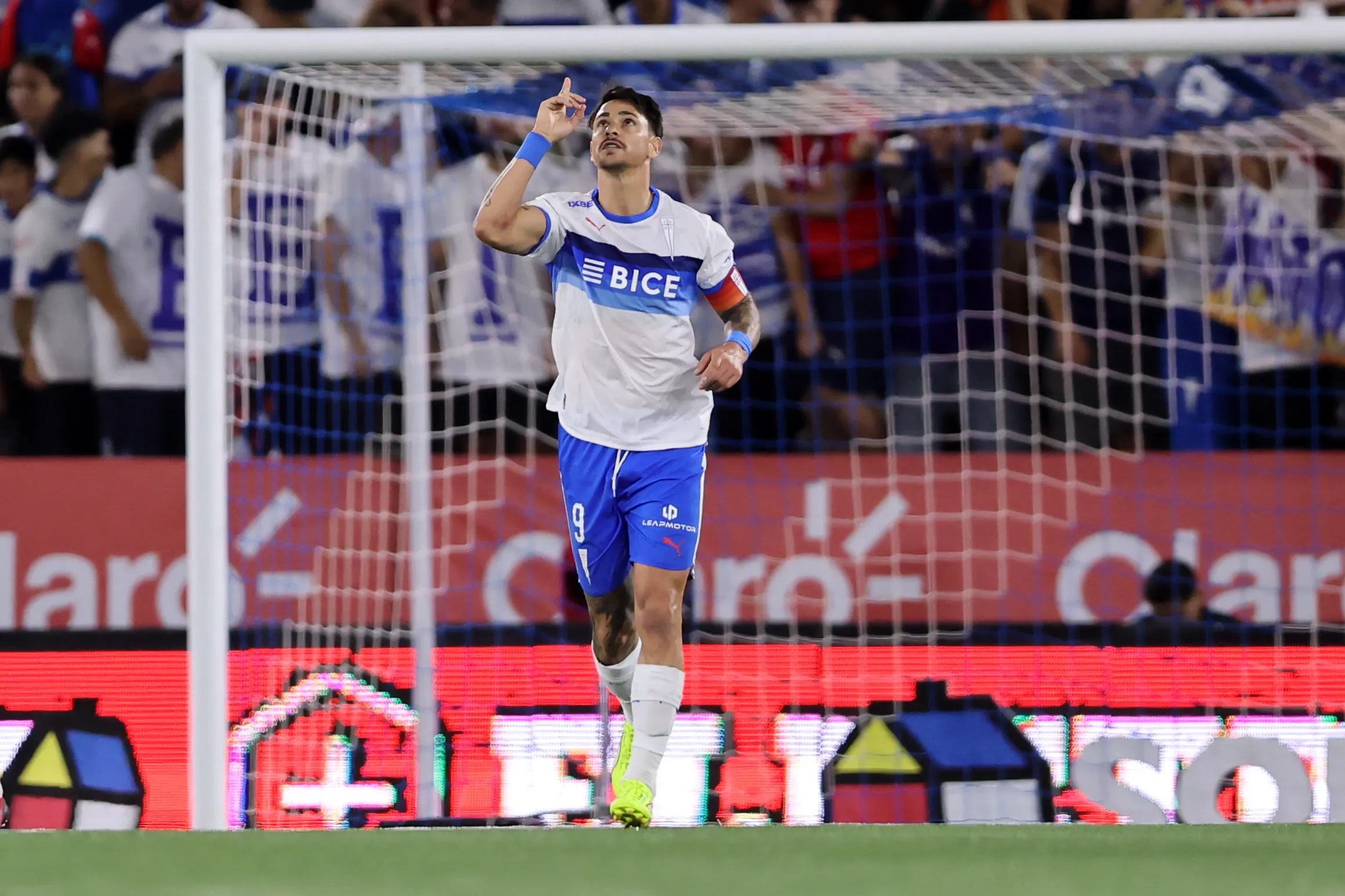 Fernando Zampedri ha convertido más goles que 14 equipos de la Liga de Primera 2026. | Foto: Photosport.