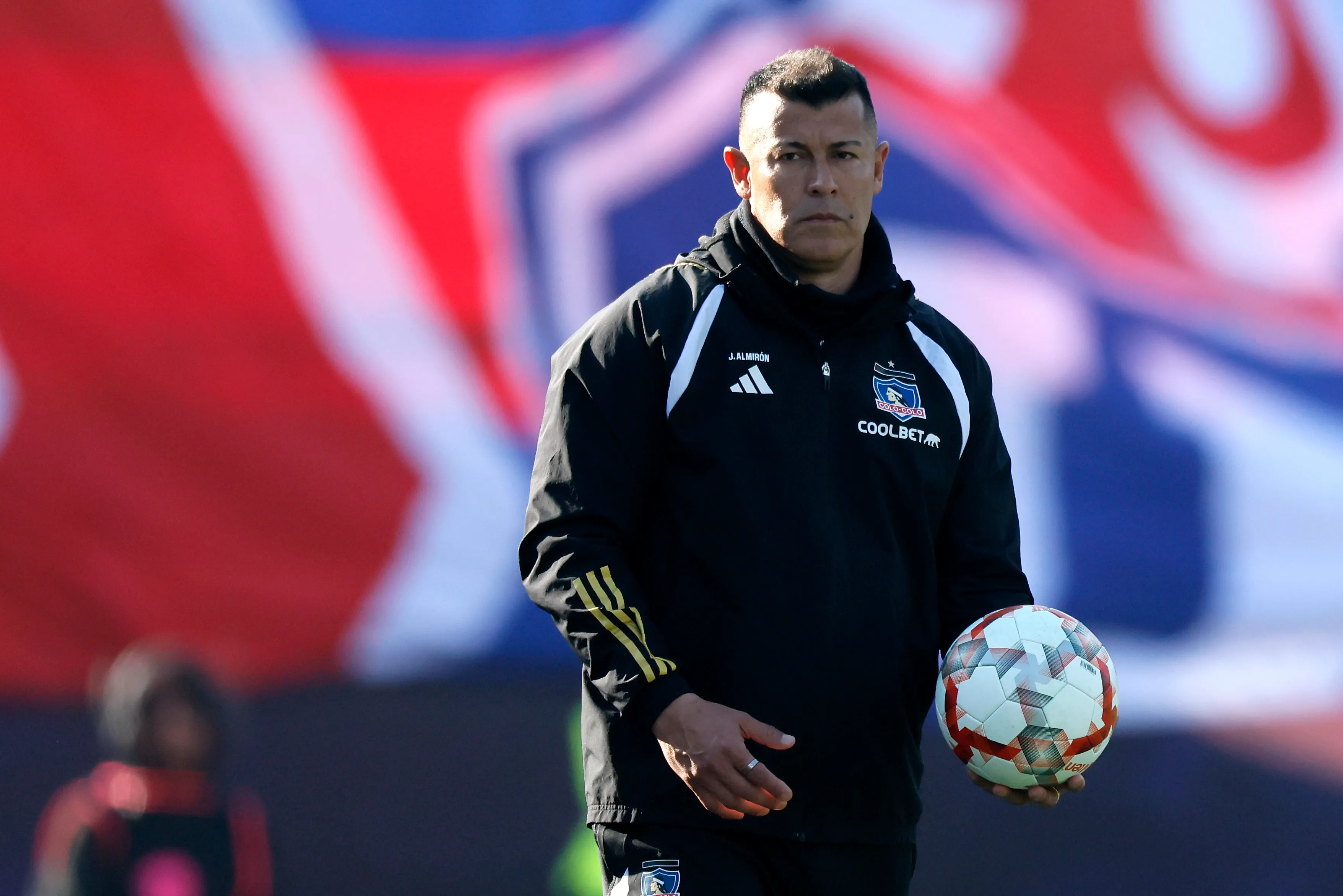 Ángel di María era el DT albo cuando los azules pusieron fin a la racha sin triunfos en el Monumental. (Andres Pina/Photosport)