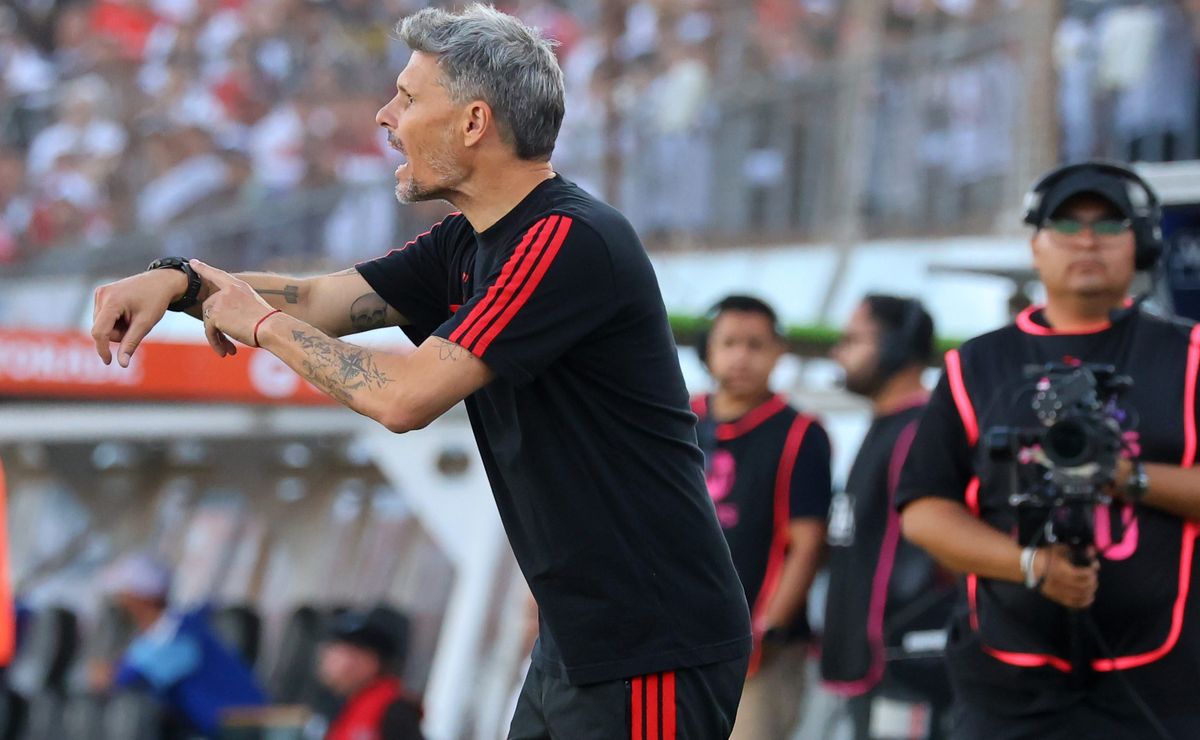 Claudio Borghi deja en silencio a Fernando Ortiz por queja tras el Superclásico: “El que pierde…”