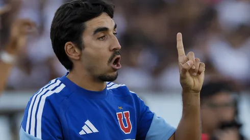 Francisco Meneghini vuelve a celebrar ante Colo Colo en el Monumental, ahora con la U.