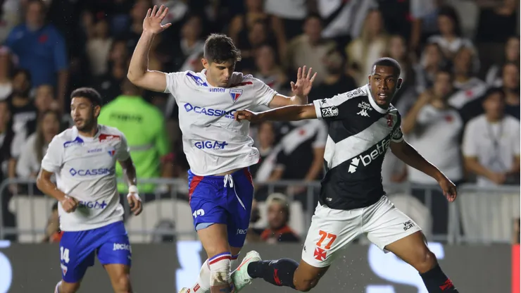 El jugador chileno daría el salto a otro equipo de Brasil.