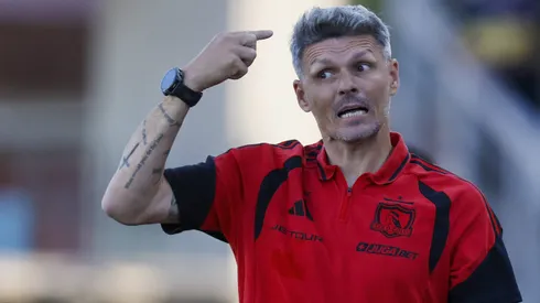 Fernando Ortiz en la cuerda floja por su trabajo en Colo Colo.