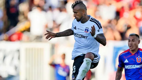 Arturo Vidal sufre lesión en Superclásico y es duda en Colo Colo.