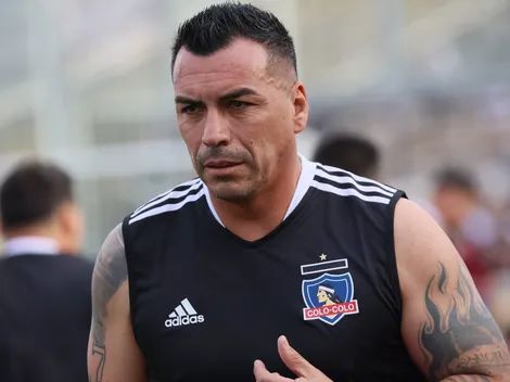 Esteban Paredes lamenta el nivel de Colo Colo: "Mucho pelotazo"