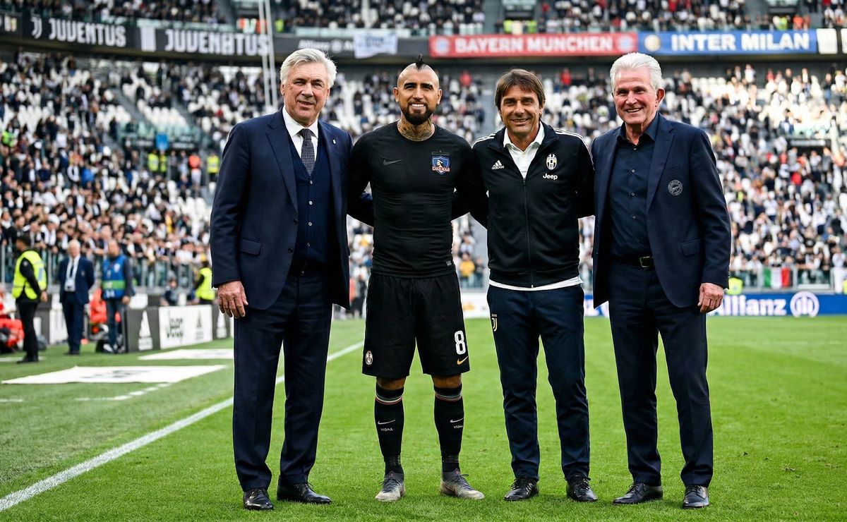 Vidal elige a los tres DT que más lo marcaron: ninguno de la selección chilena ni de Colo Colo