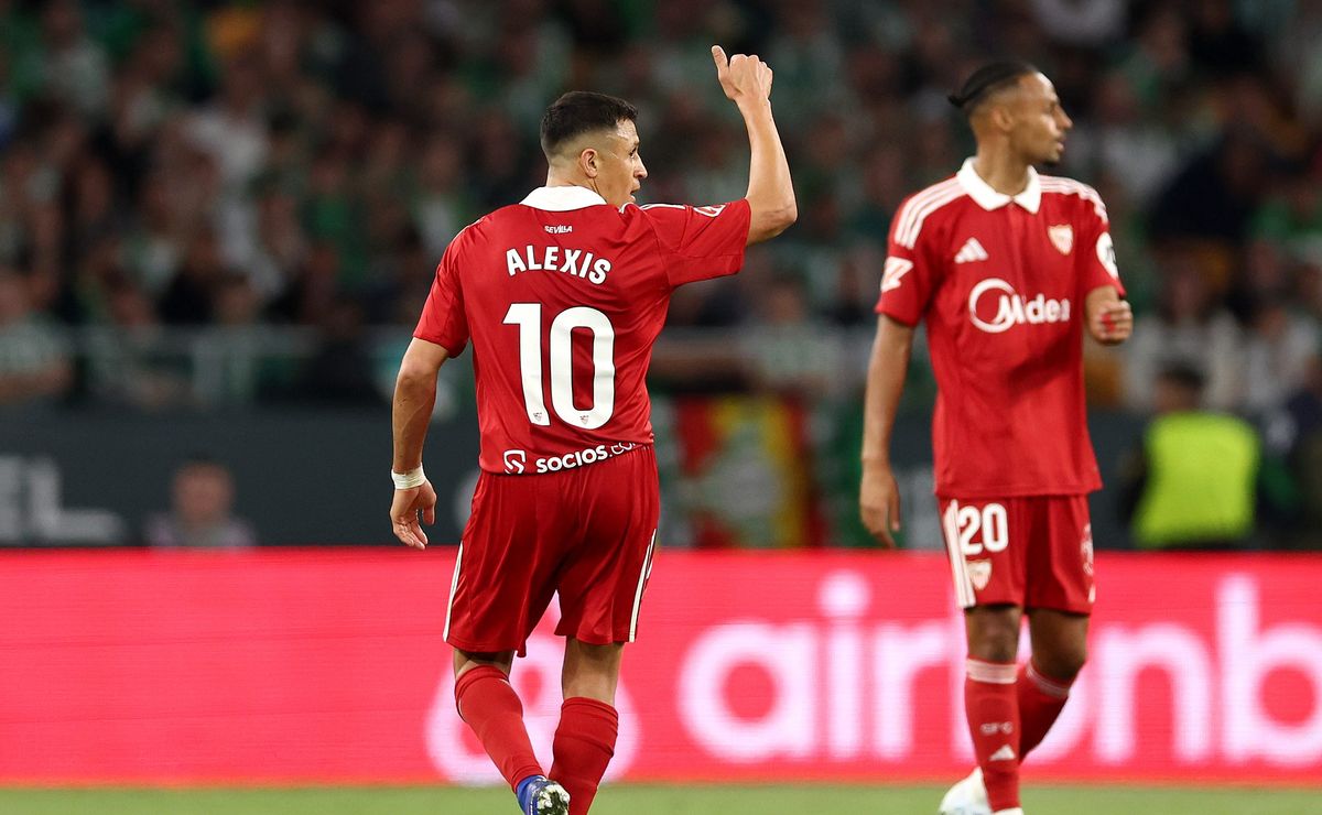 Alexis Sánchez es clasiquero: Anotó o asistió en los diez diferentes clásicos que jugó