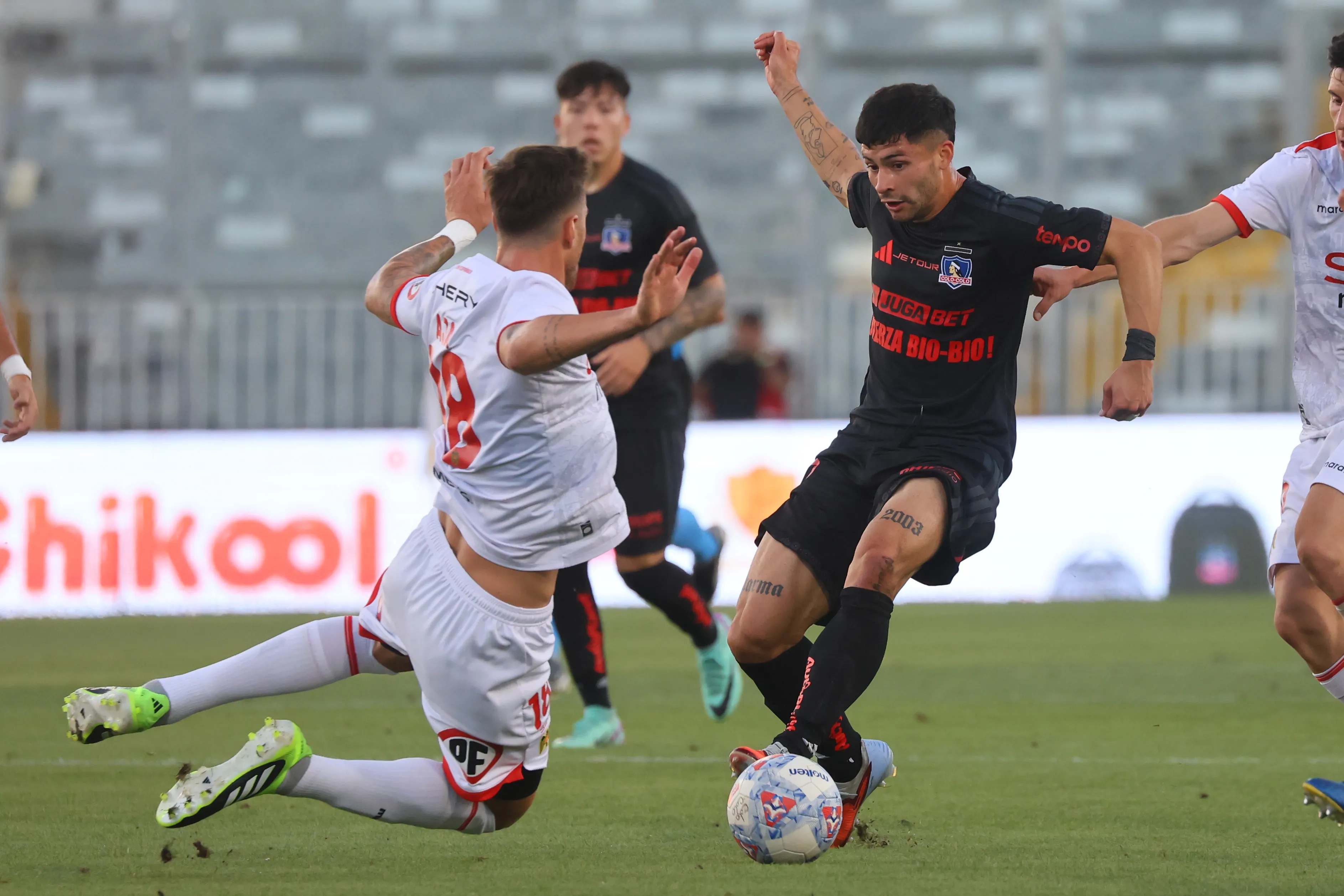 La última vez que Cristian Riquelme jugó un partido por Colo Colo fue en la Noche Alba. Foto: Photosport.