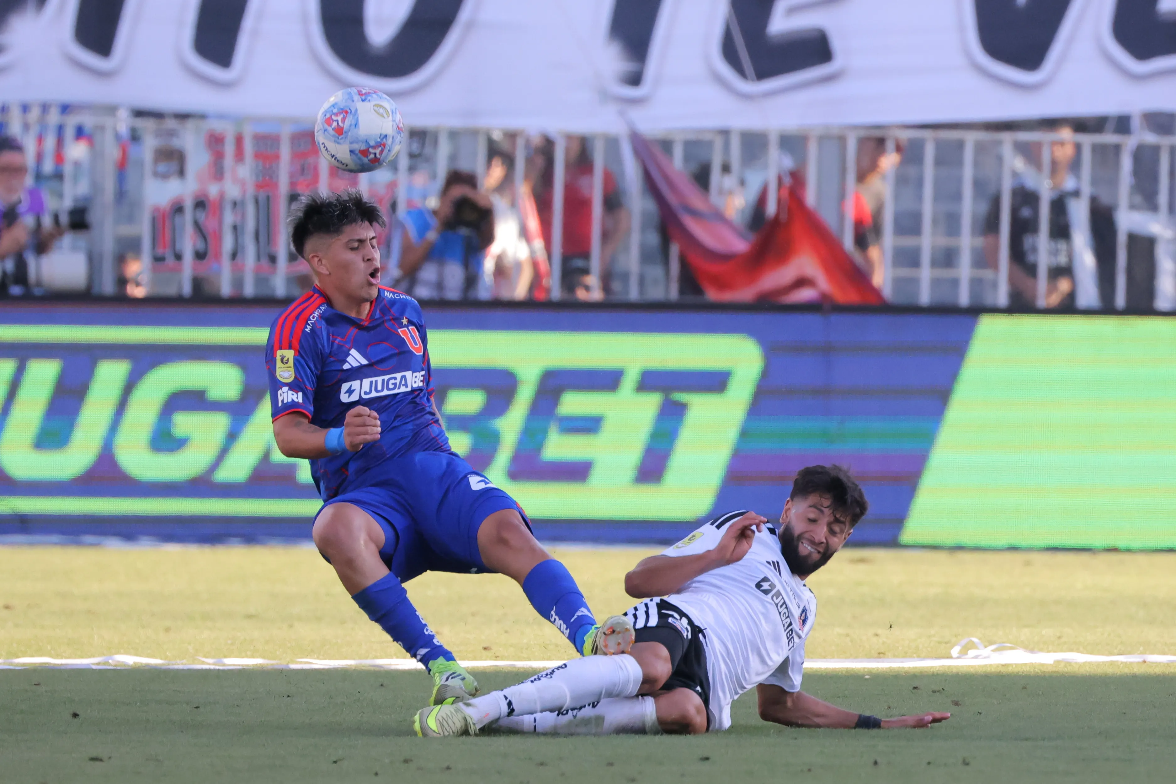Marcelo Morales se burló de los críticos por su peso en la U. Foto: Luis Quinteros/Photosport