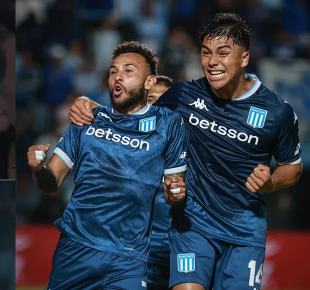 Así festejó Damián Pizarro junto a Duván Vergara. (Foto: Racing Club).