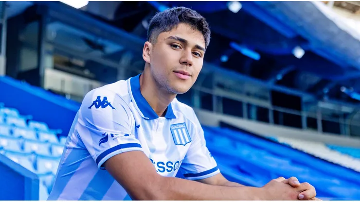 Pizarro tuvo un gran debut con la camiseta de la Academia.