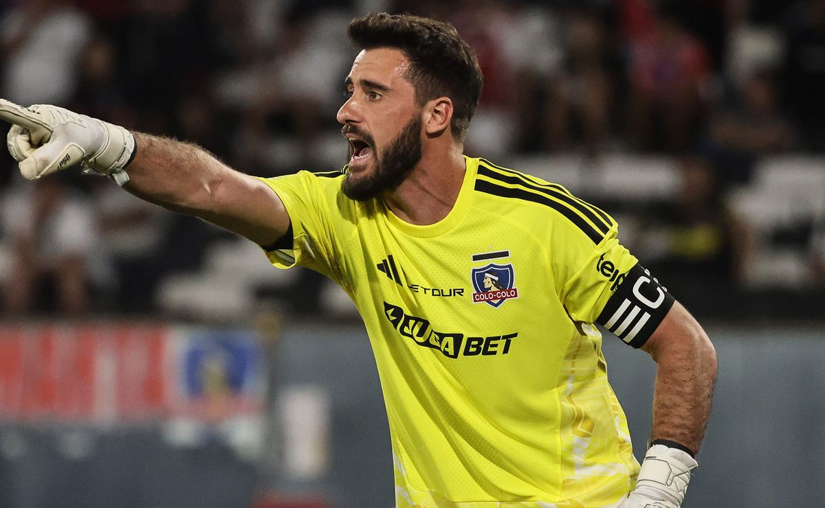 Exigen que De Paul entregue la jineta en Colo Colo: “El rival le dedicó un bombo”