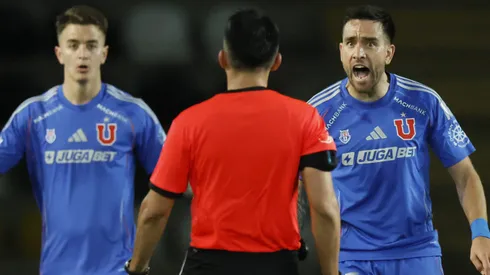 El defensor azul no estará presente en el debut por la Copa Sudamericana 2026.