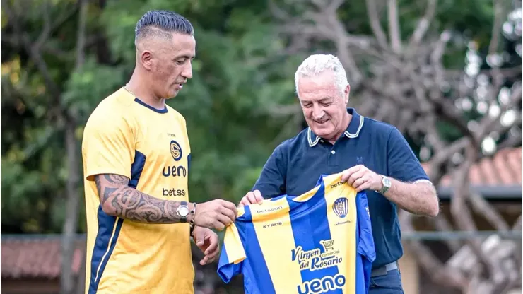 Lucas Barrios ya no sigue en Sportivo Luqueño