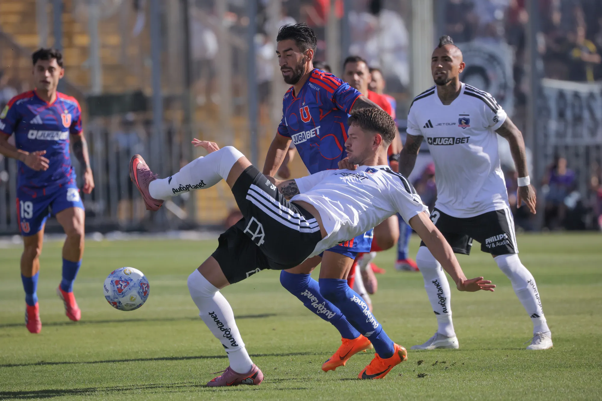 Sosa y palo a la U tras derrota alba en el Superclásico.