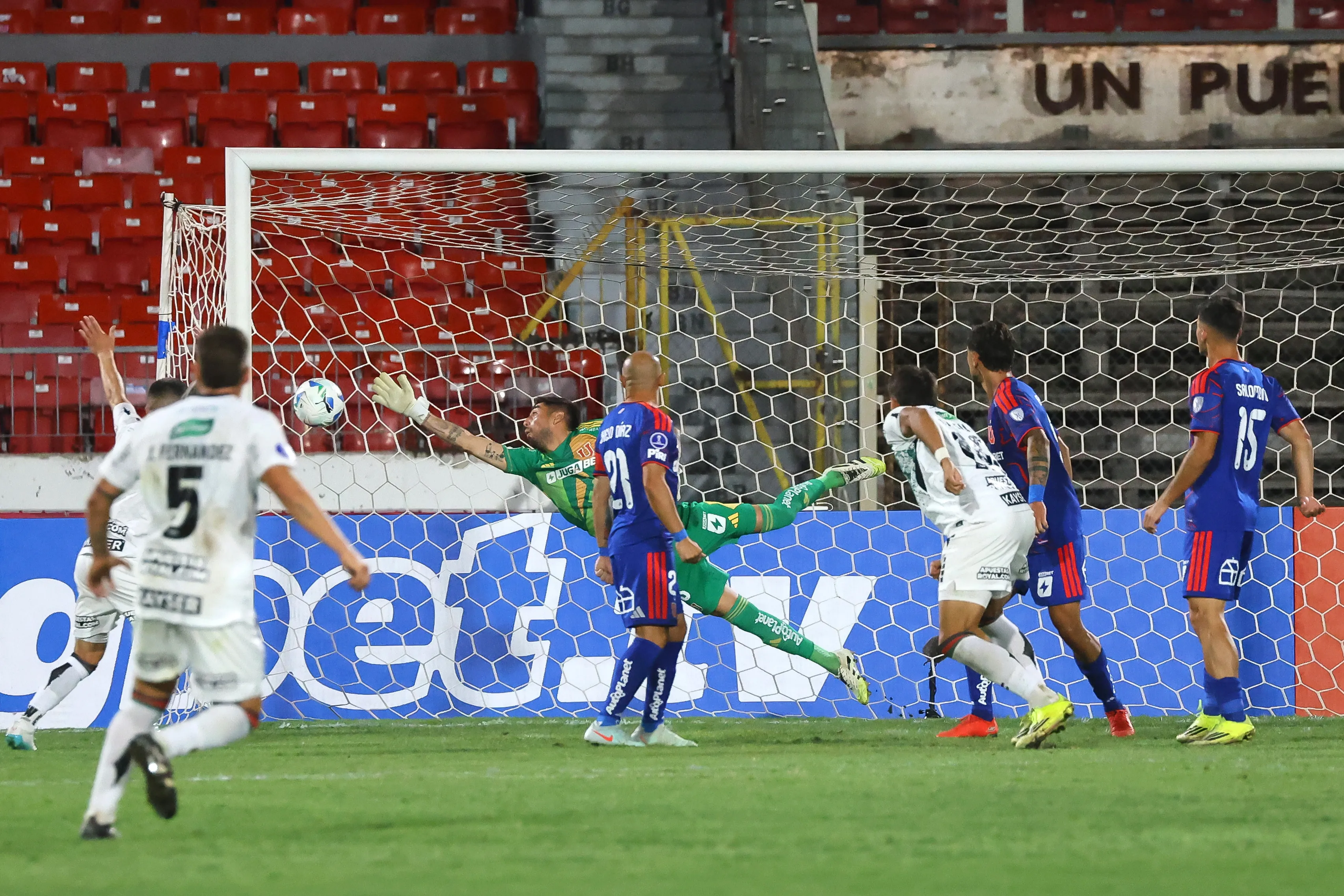 Nelson da Silva anotó el primer gol del Tino ante la U. (Jonnathan Oyarzun/Photosport).