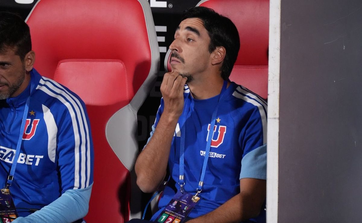 Dt campeón con U de Chile asegura que Paqui tambalea: “Ganar a Colo Colo tapó muchas cosas”