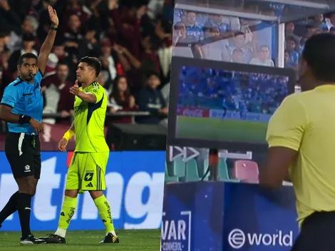 Árbitro odiado en la U hace revisión de VAR más rápida de la historia