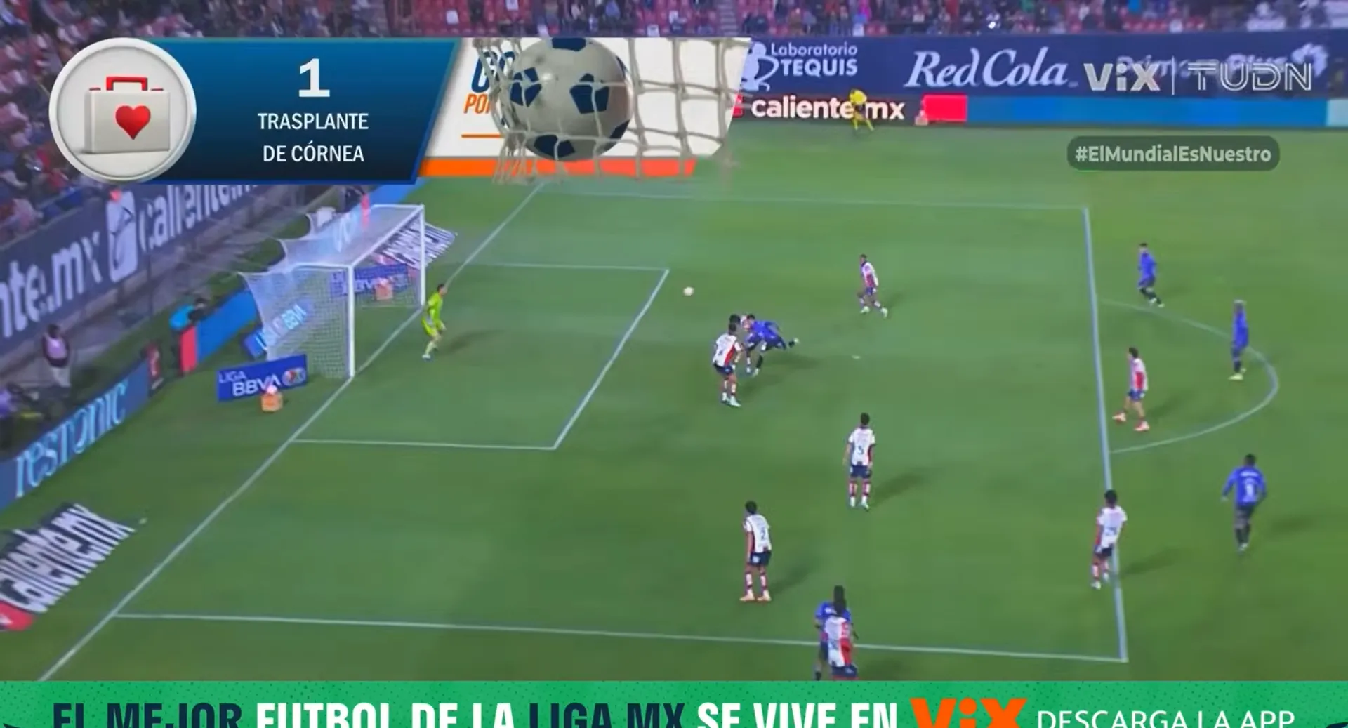 Josué Ovalle ganó en el área rival y le anotó al Atlético San Luis. (Captura TUDN).