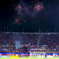 La U anuncia nuevo y duros castigos para barristas azules