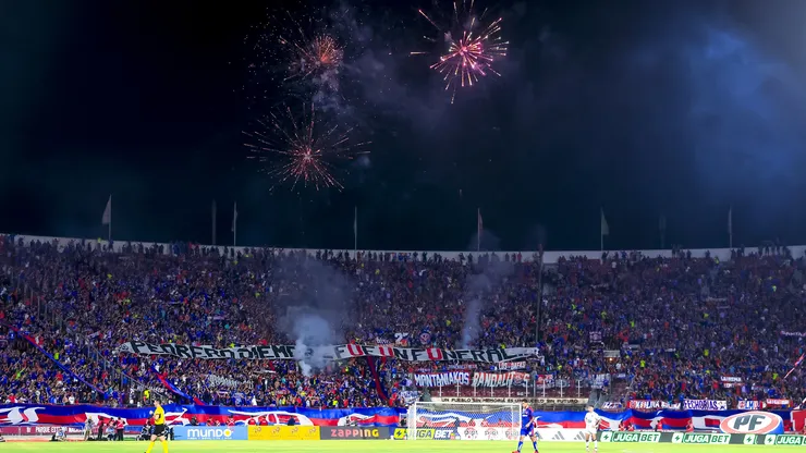 La U aplica derecho de admisión a más hinchas por incidentes contra Limache.
