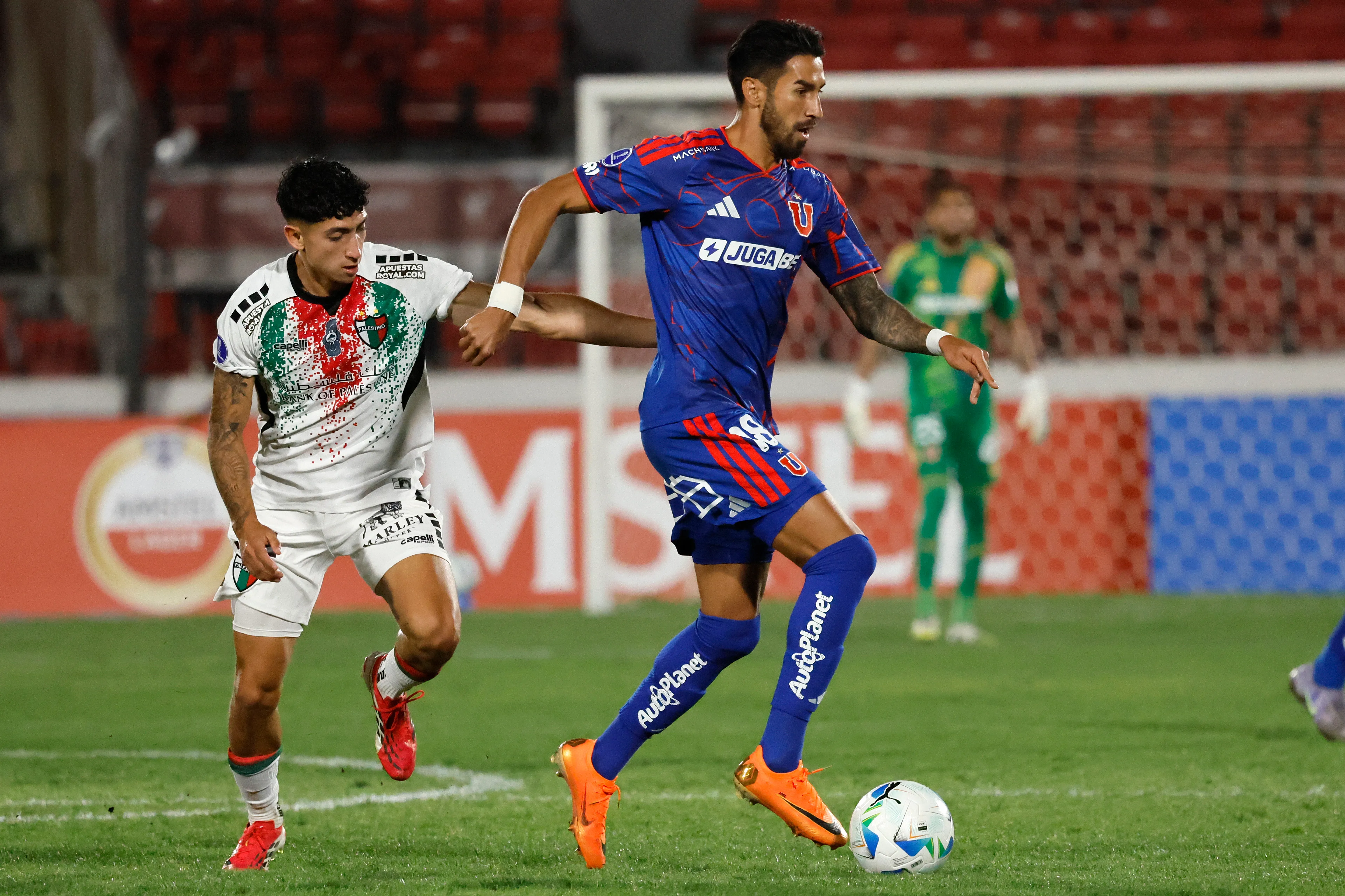 Juan Martín Lucero todavía no anota ningún gol con la camiseta de Universidad de Chile. | Foto: Photosport.