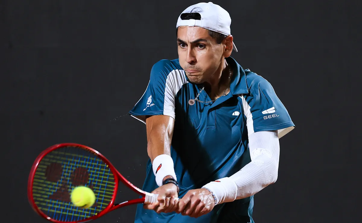 Chileno Tabilo debuta con triunfo en Indian Wells