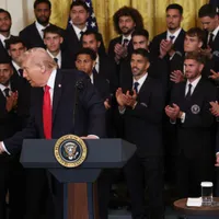 Fue campeón con la U y ahora sorprende con visita a Trump