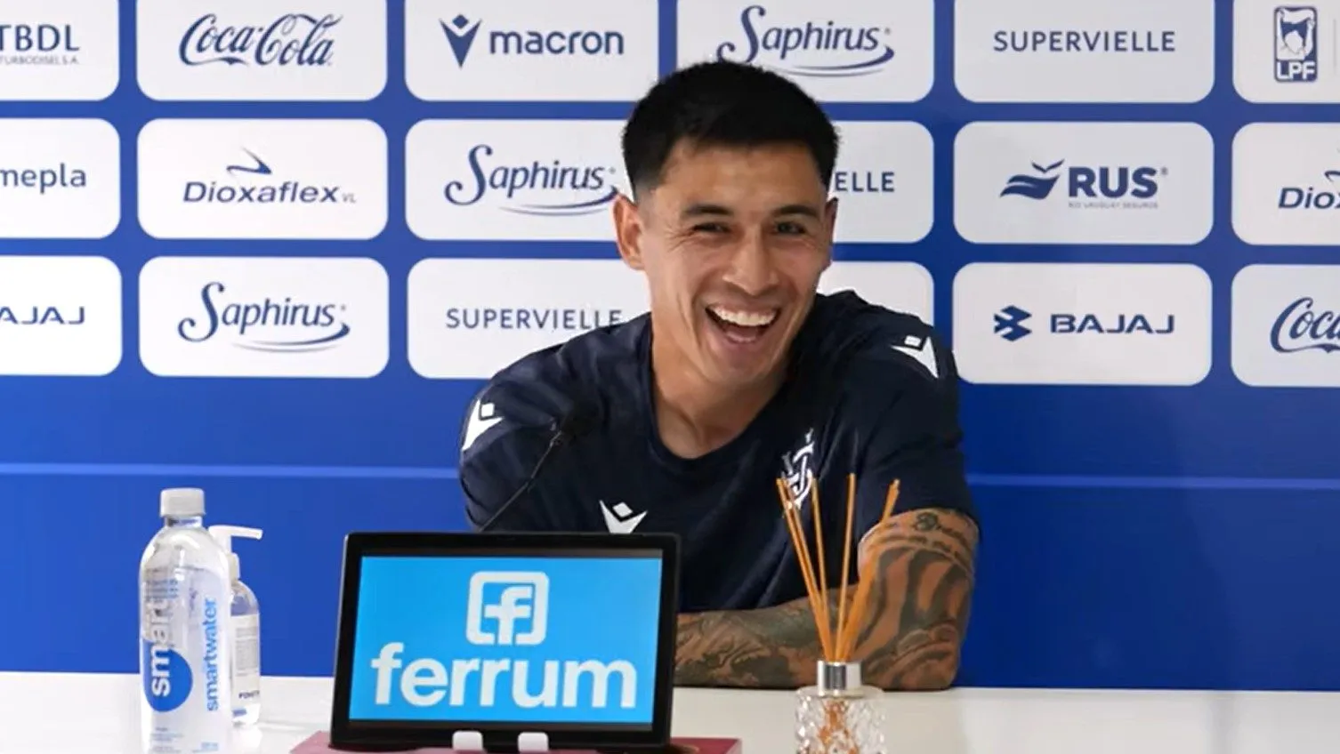 Baeza habló en Argentina. Imagen: Vélez TV