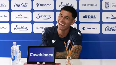 Baeza se tomó con humor una pregunta en conferencia