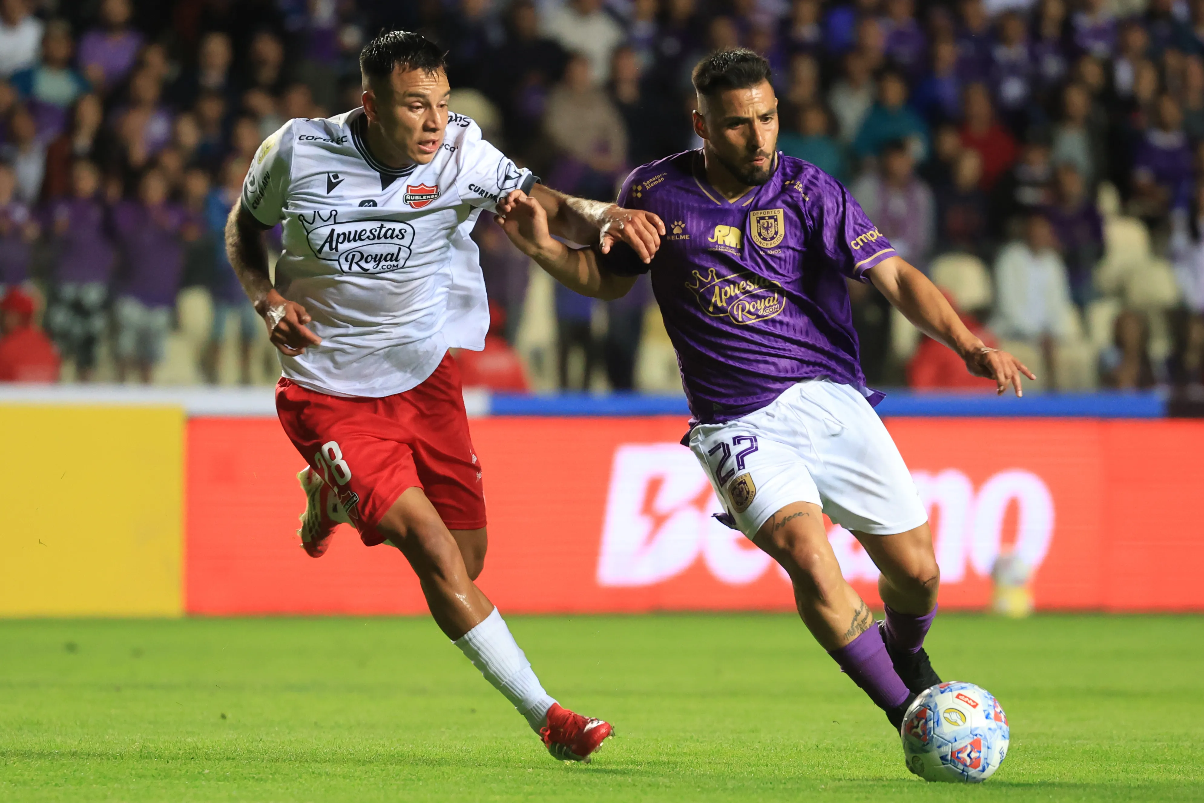 Deportes Concepción y Ñublense necesitaban los tres puntos para escalar en la tabla. Foto: Photosport.