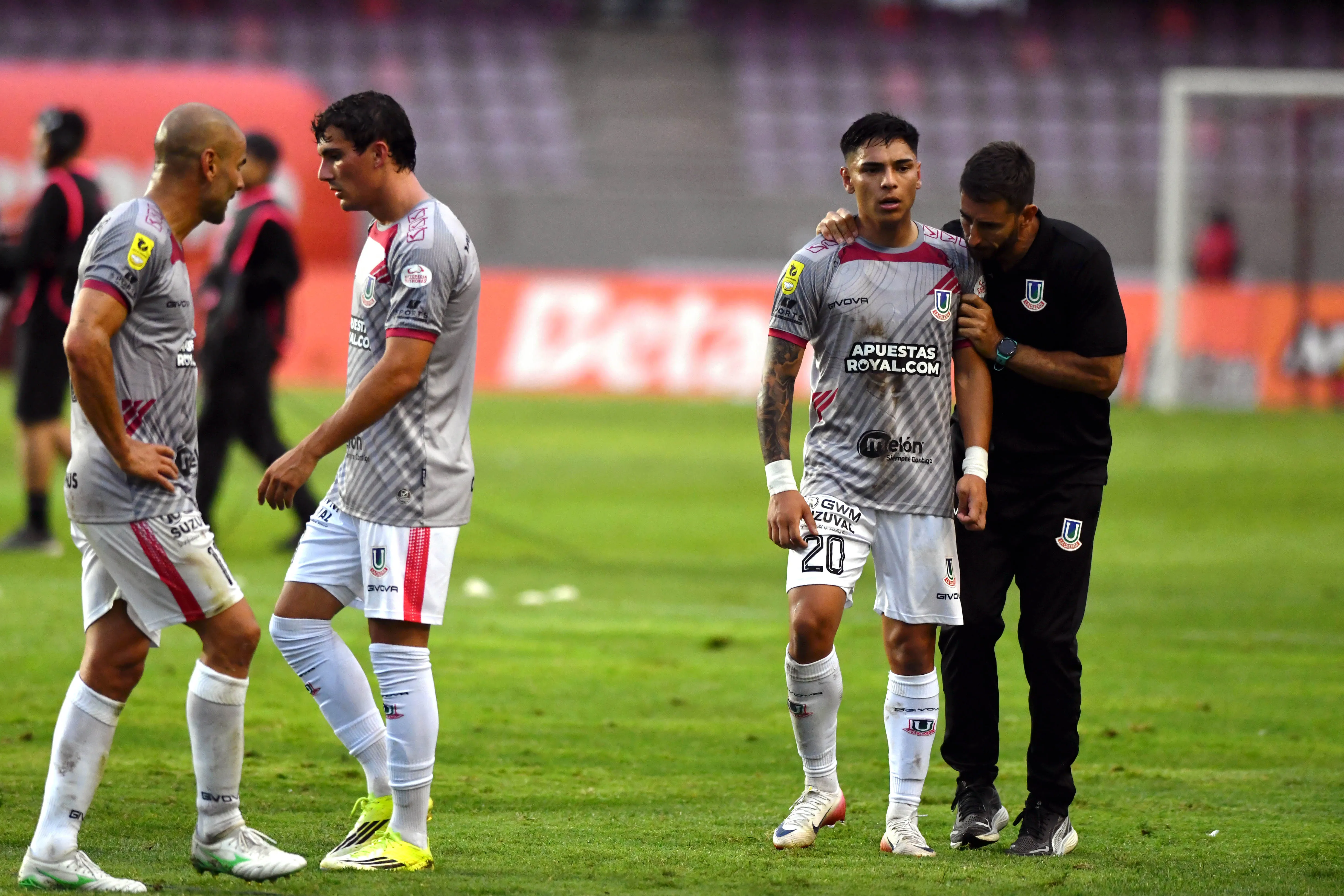 Unión La Calera pasa a ser colista. Foto: Alejandro Pizarro Ubilla/Photosport
