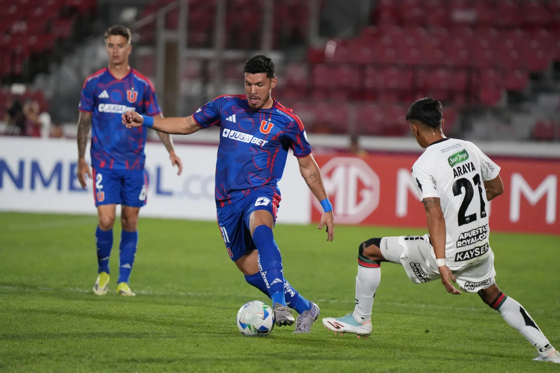 Bianneider Tamayo jugo su primer partido con la U en 2026 y salió con un desgarro. Foto: Cristián Cona / Emisora Bullanguera.