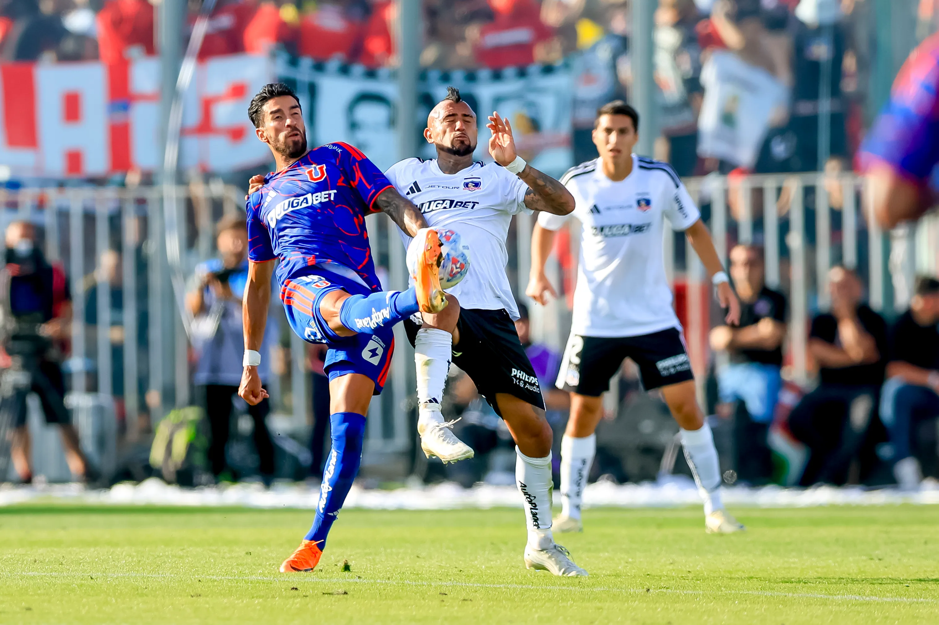 Arturo Vidal tendrá nuevo rol en Colo Colo vs Audax. Foto: Pepe Alvujar/Photosport