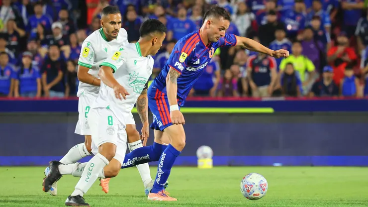 Octavio Rivero acumula 92 minutos en Universidad de Chile.