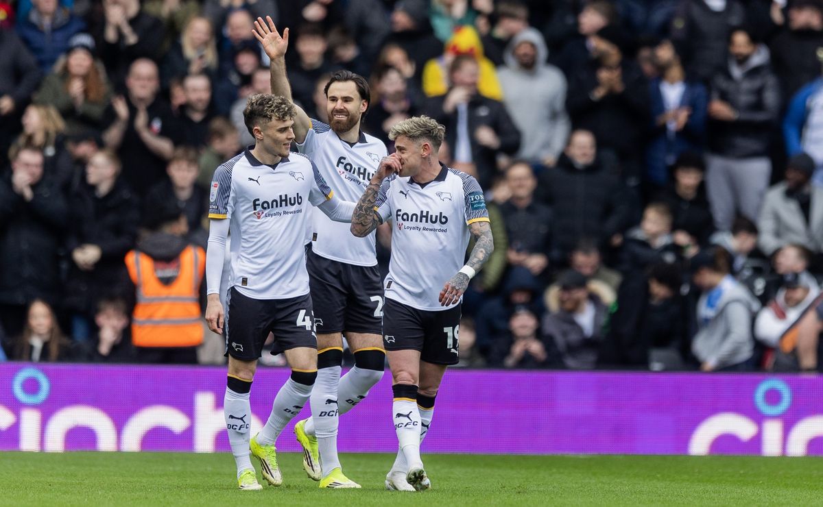 Ben Brereton sigue dulce: vuelve a marcar por el Derby Country