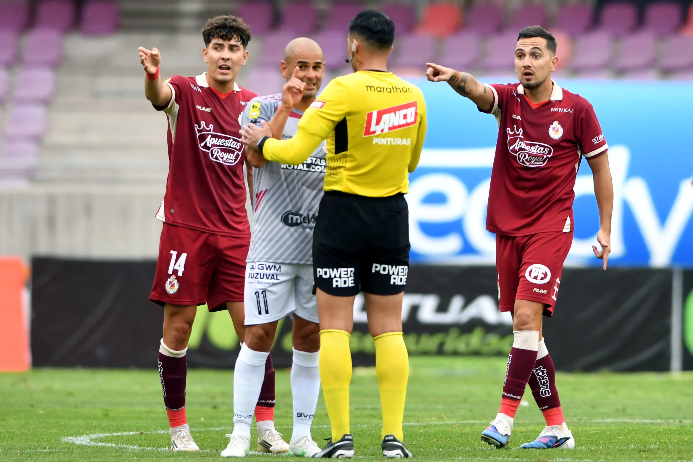 La Calera perdió el viernes ante La Serena por 3-0, lo que complica más el panorama. Foto: Alejandro Pizarro Ubilla/Photosport