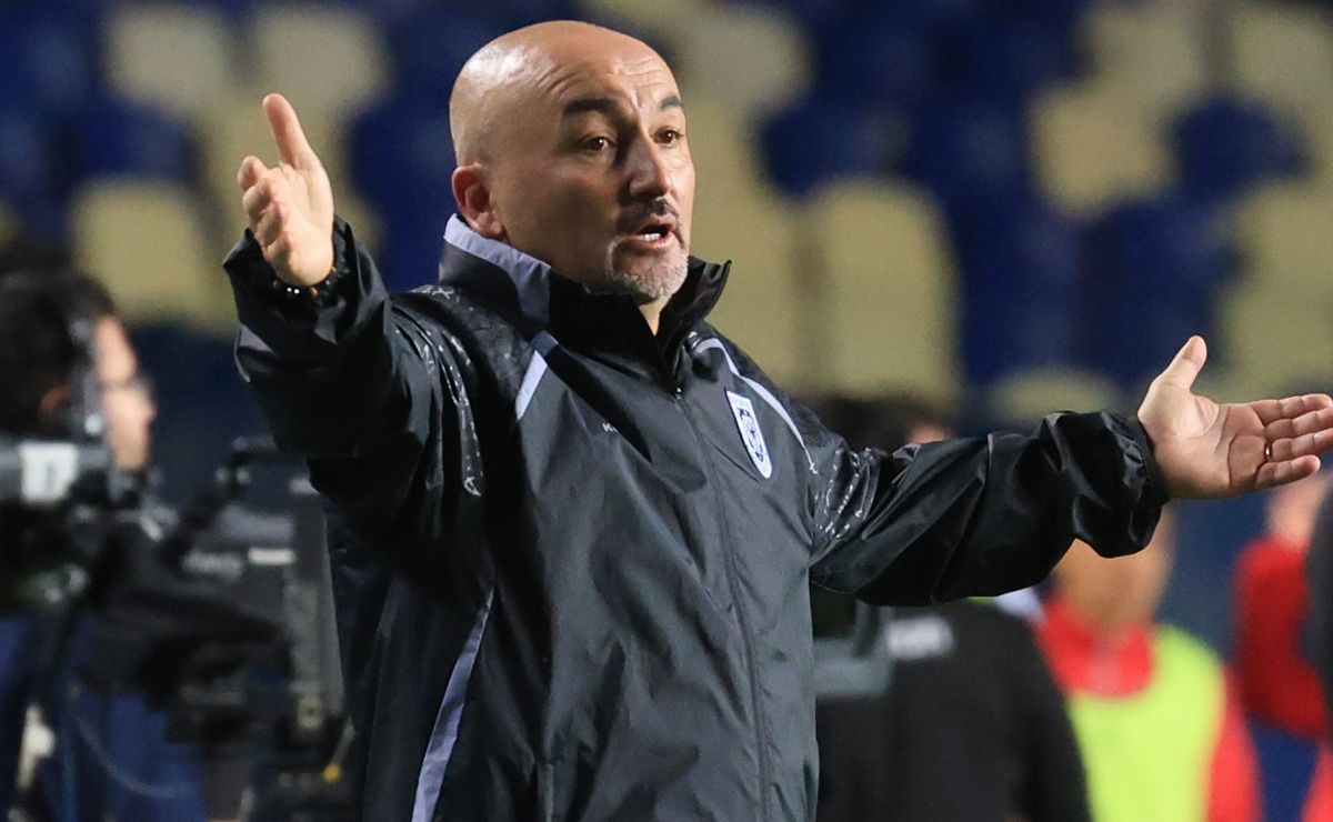 Las frases de Pato Almendra que abren su puerta de salida en Deportes Concepción: “Cuando sienta que soy el problema…”