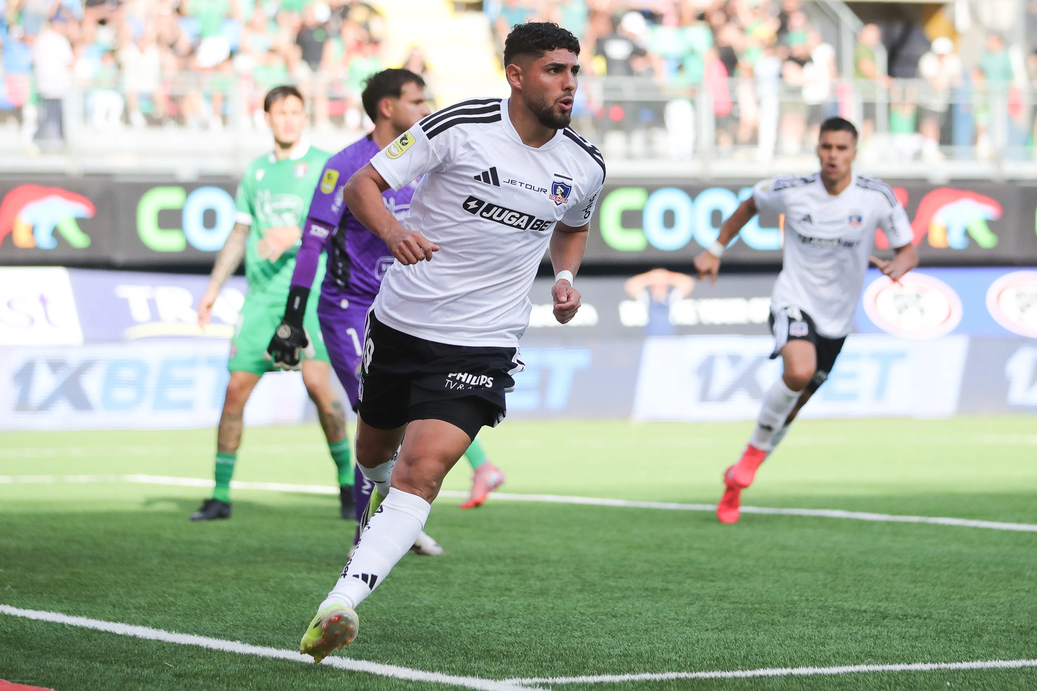 3 goles en 6 partidos registra Maxi Romero con la camiseta de Colo Colo. (Foto: Felipe Zanca/Photosport)