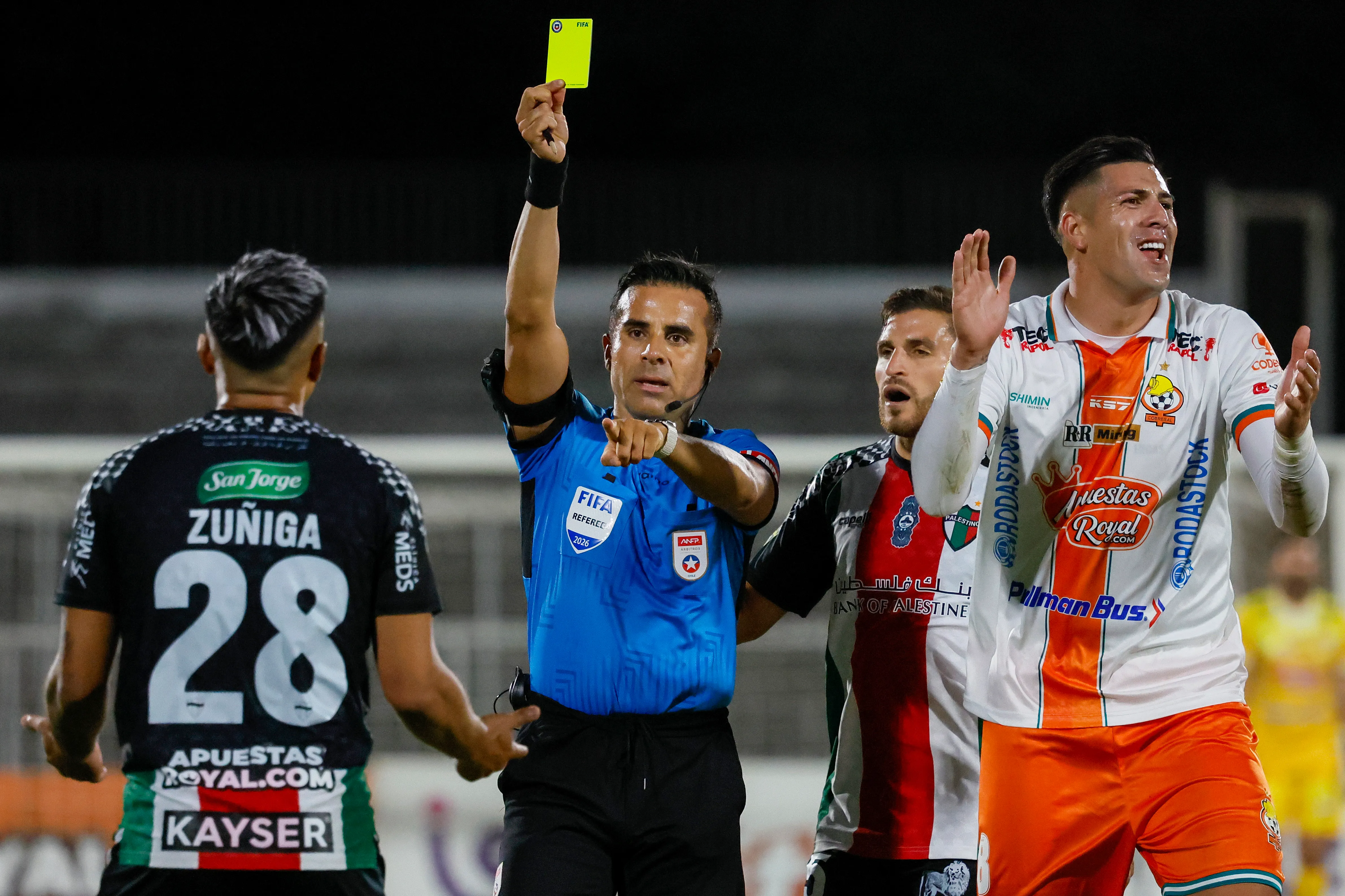 Cobresal reclamó contra Piero Maza por no expulsar a Zuñiga por agresión sin pelota.