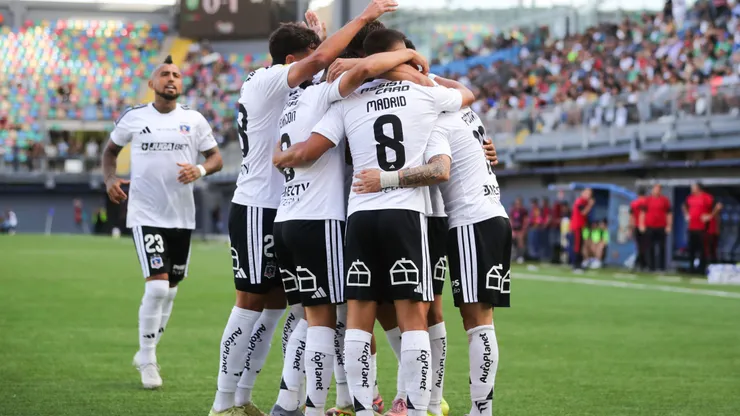 Colo Colo es el único puntero de la Liga de Primera.