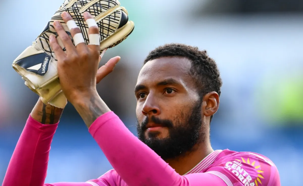 Vigouroux destaca con tapada en el Swansea y se afianza como portero top del Championship