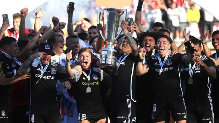 Colo Colo el 2024 logró ser campeón tras lograr recuperar la punta