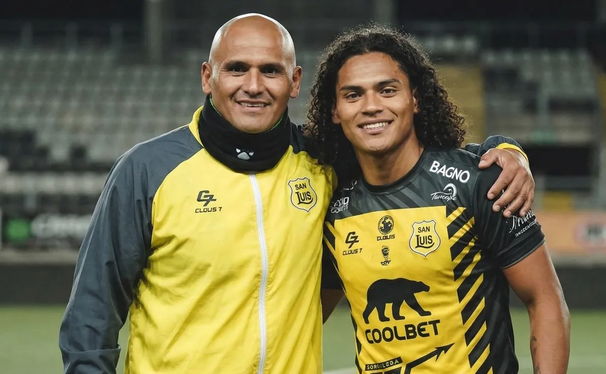 Joven chileno nacido en Miami impresiona a Chupete Suazo en San Luis de Quillota