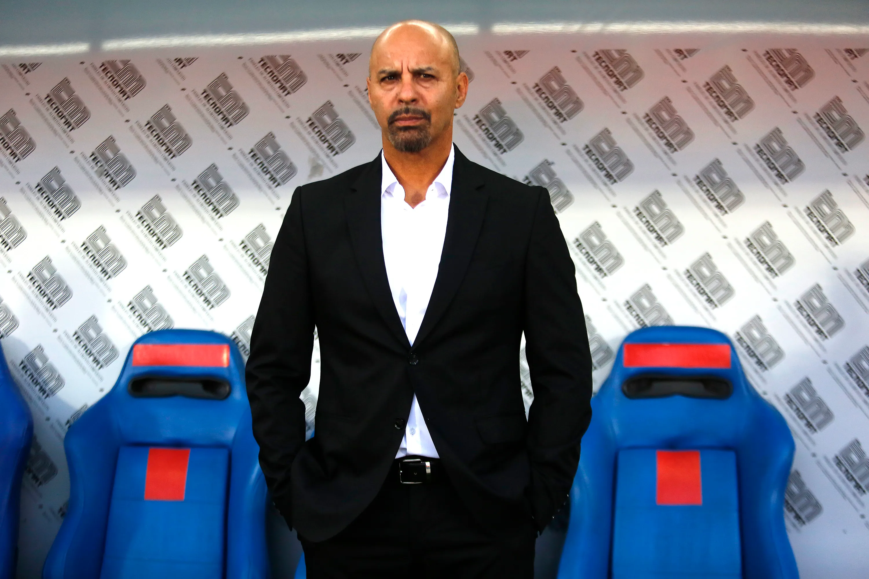 MAF duro contra entrenadores foráneoss / Photosport